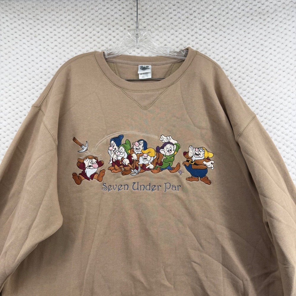Disney Seven Dwarfs Sweatshirt Women XXL Tan Seven Under Par Embroidered Golf